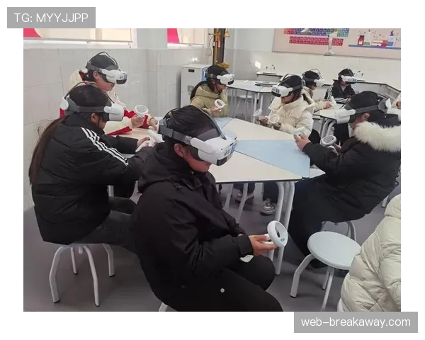 特写:格拉纳达主场首次设置“国际球迷互动角”,提供VR沉浸式体验 特写:格拉纳达主场首次设置“国际球迷互动角”,提供VR沉浸式体验